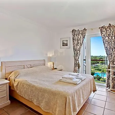 Sleeps 4 With Pool And Air Con Lejlighed Vilamoura