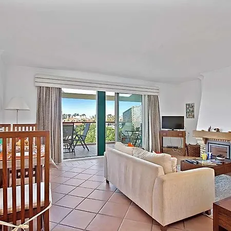 Sleeps 4 With Pool And Air Con Lejlighed